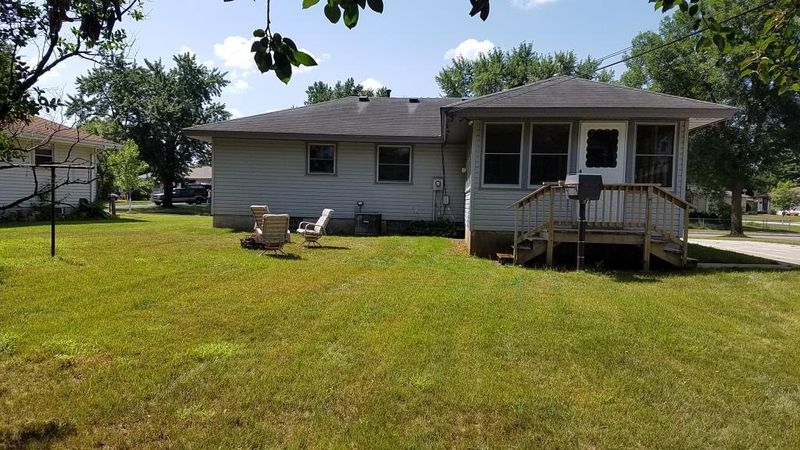 7056 Drew Ave N, Brooklyn Center, MN 55429