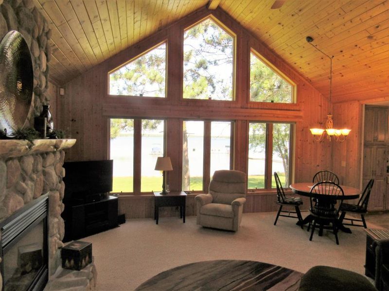 14034 Mission Park Dr, Merrifield, MN 56465