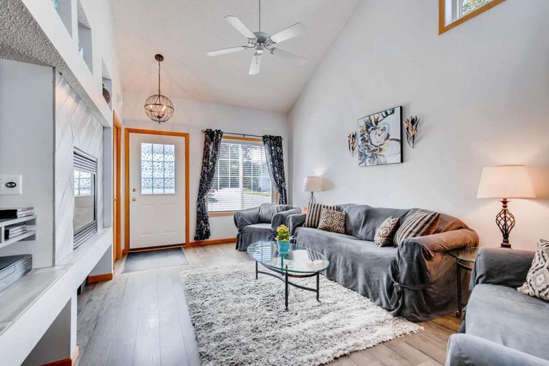 8918 Pheasant Ln, Saint Bonifacius, MN 55375