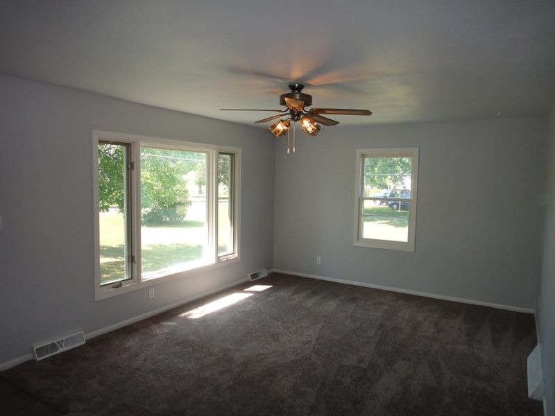 110 East St, Augusta, WI 54722