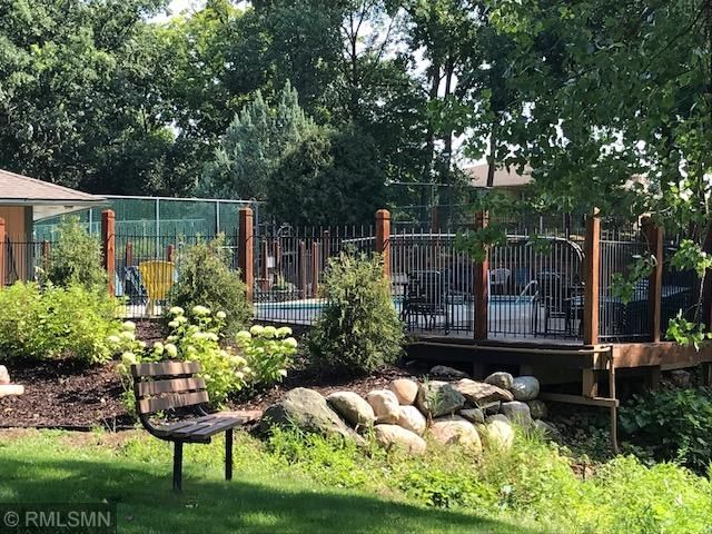 3720 Independence Ave S #110, Saint Louis Park, MN 55426