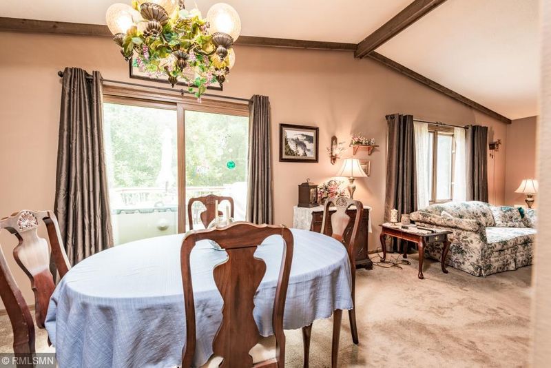 7708 Penn Ave N, Brooklyn Park, MN 55444