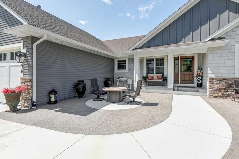 11176 33rd Cir NE, Saint Michael, MN 55376