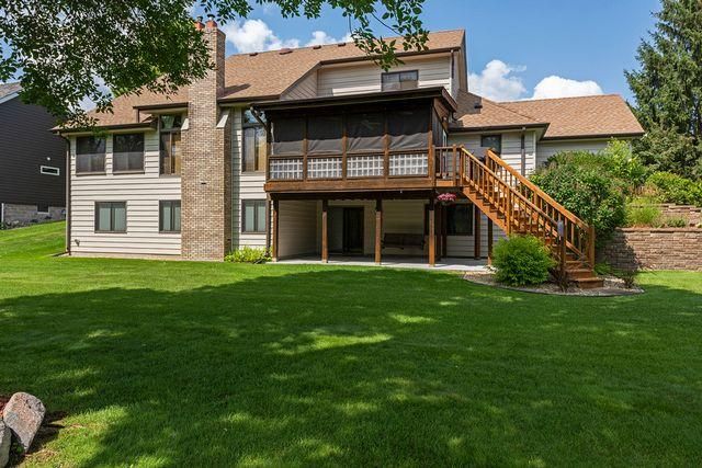 5974 Scenic Pl, Shoreview, MN 55126