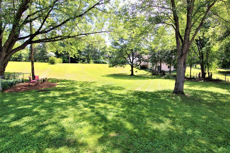 1708 County Road C E, Maplewood, MN 55109
