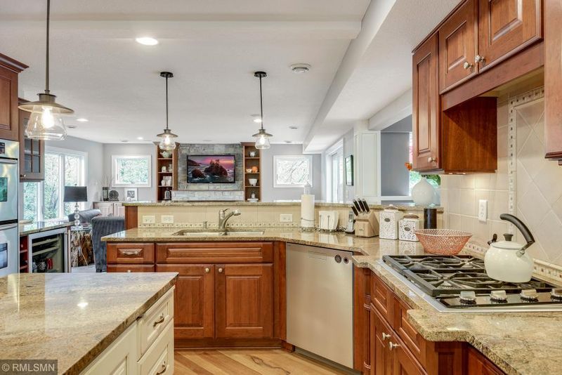 5935 Glencoe Rd, Excelsior, MN 55331