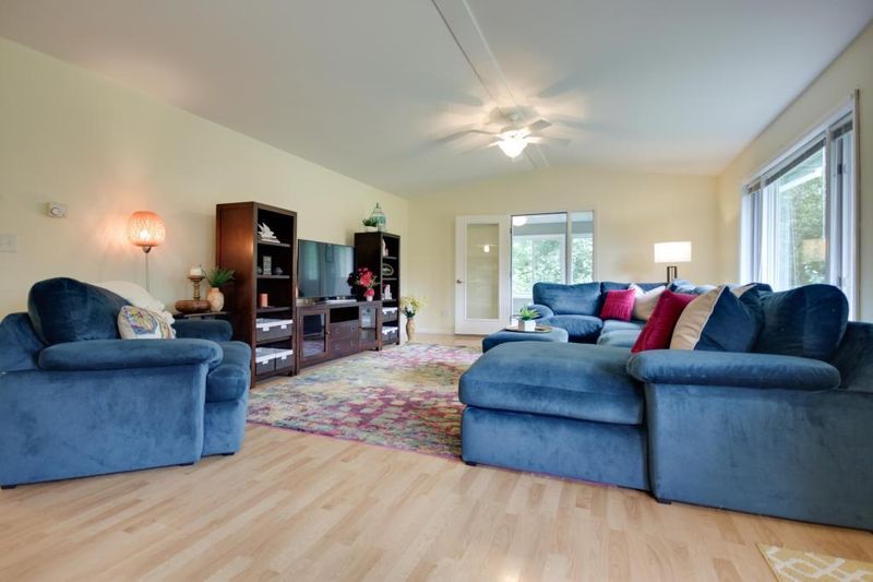 3307 Saint Onge Dr NE, Bemidji, MN 56601