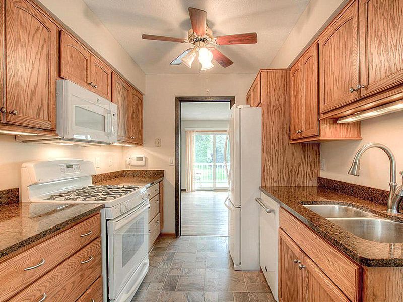 7394 143rd Street Ct, Apple Valley, MN 55124
