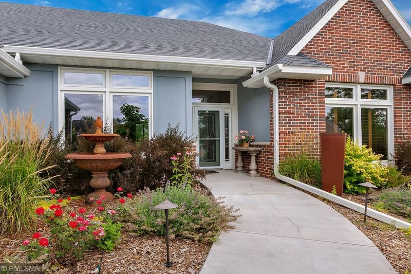 1511 Highland Trl, Saint Cloud, MN 56301
