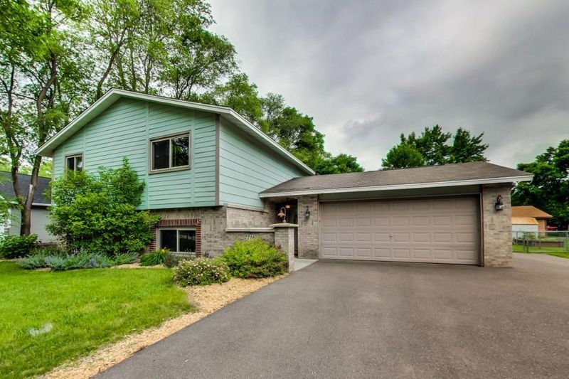 7718 114th Ave N, Champlin, MN 55316