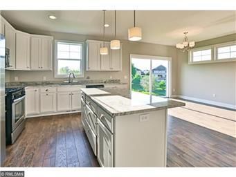 3208 Linden Ln N, Lake Elmo, MN 55042