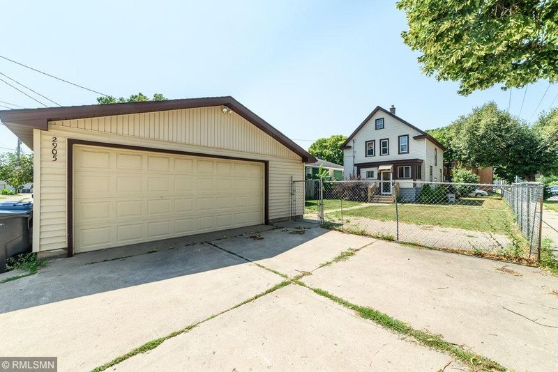 2905 18th Ave S, Minneapolis, MN 55407