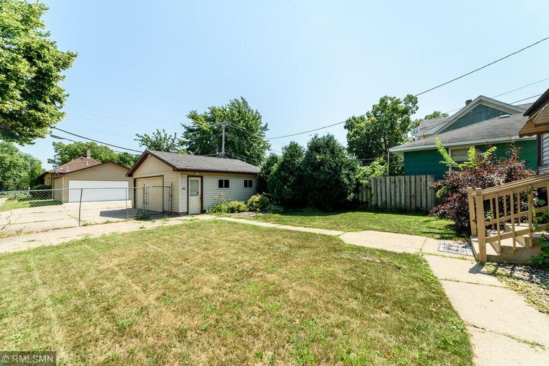 2905 18th Ave S, Minneapolis, MN 55407