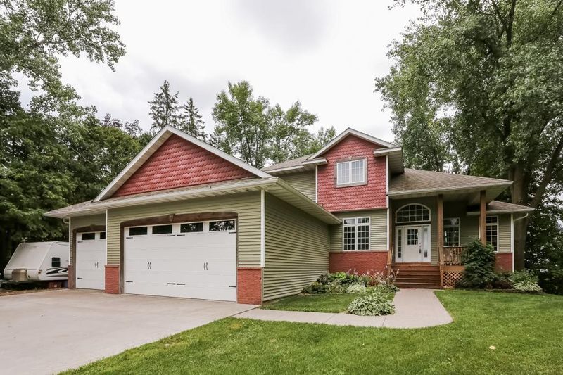 5729 220th St N, Forest Lake, MN 55025