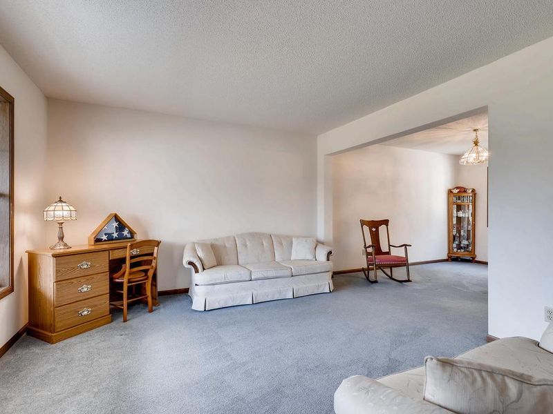 15681 Crocus Ct W, Rosemount, MN 55068