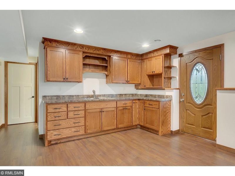 21741 Fenton Ct, Cold Spring, MN 56320