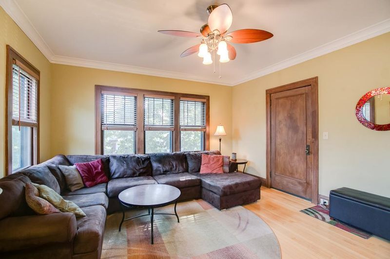 3538 Garfield Ave S #202, Minneapolis, MN 55408