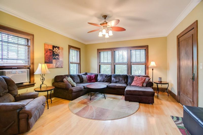 3538 Garfield Ave S #202, Minneapolis, MN 55408