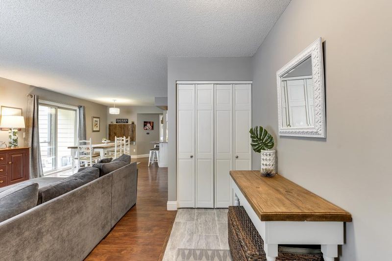 2240 Ridge Dr #12, Saint Louis Park, MN 55416