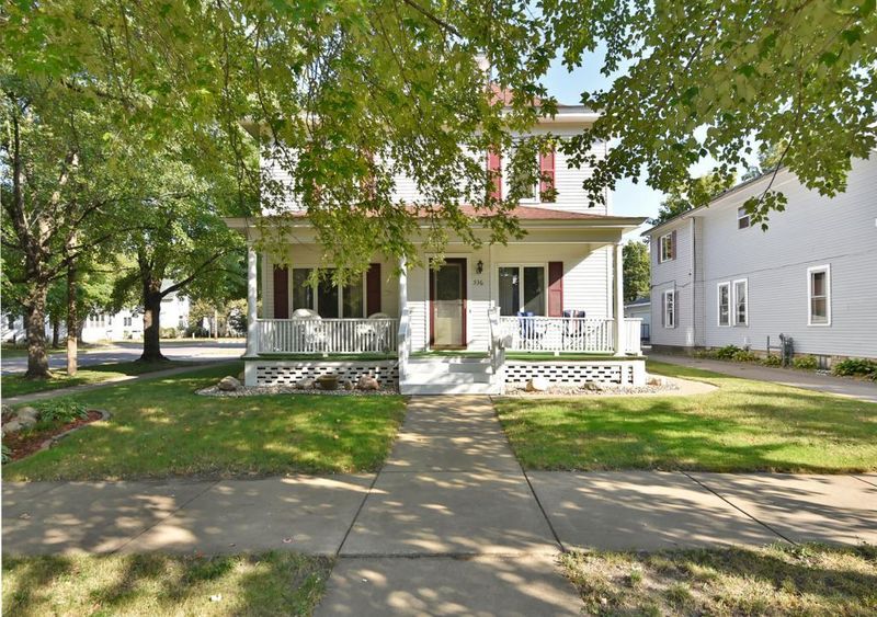 536 6th St NW, Faribault, MN 55021