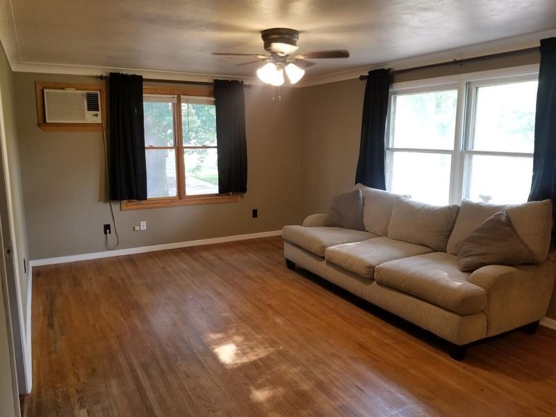 428 Birch St N, Cambridge, MN 55008