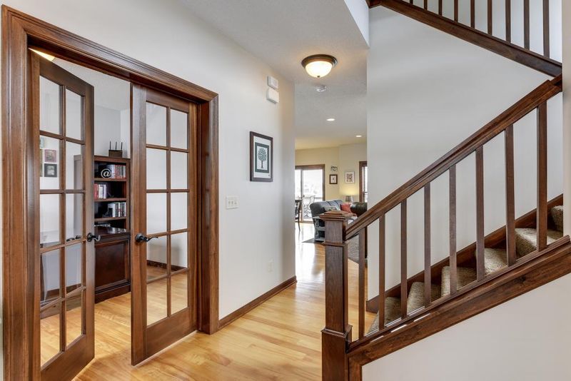 6935 105th Trl N, Brooklyn Park, MN 55445