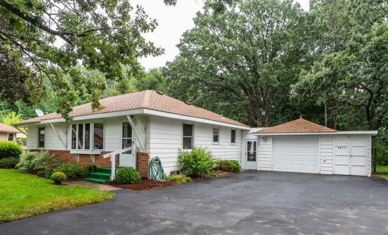 8921 7th St NE, Blaine, MN 55434