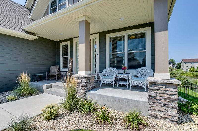 2814 Aspen Lake Dr NE, Blaine, MN 55449