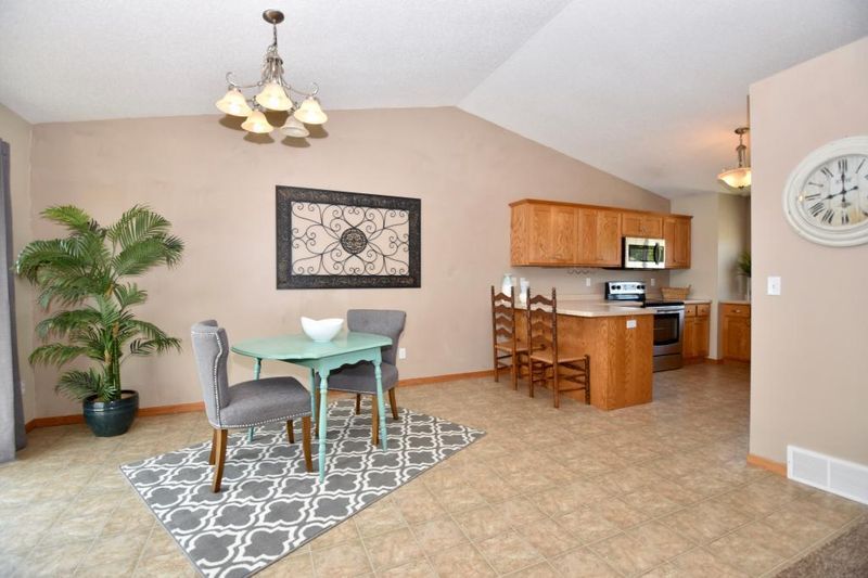 204 18th Ave SE, Saint Joseph, MN 56374
