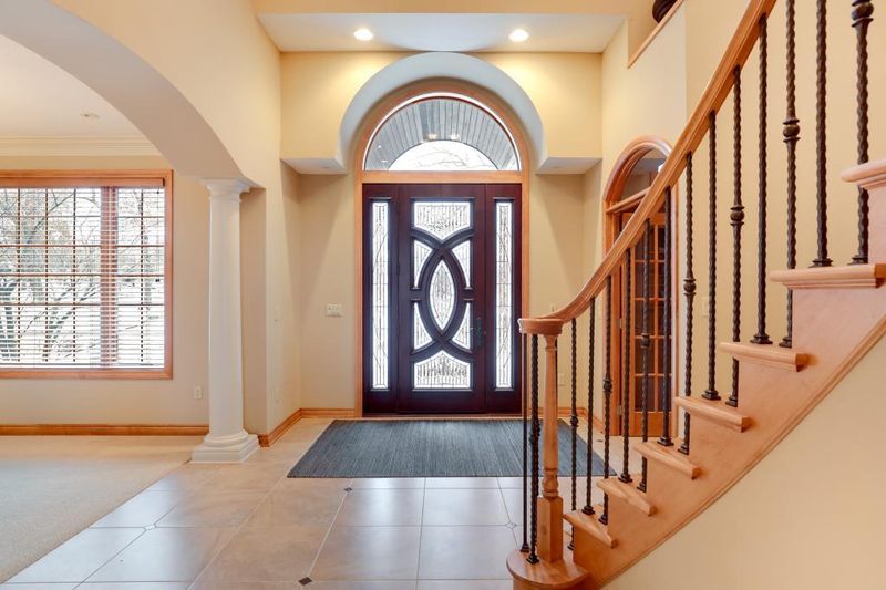 4 Red Forest Hts, North Oaks, MN 55127