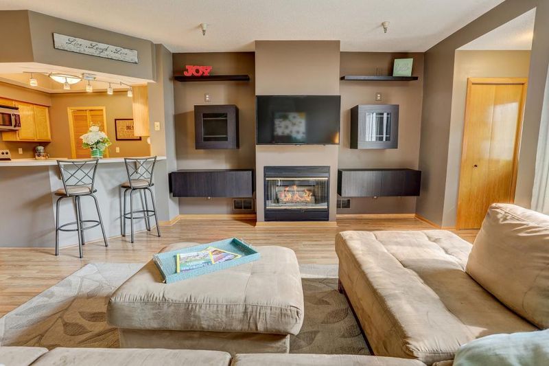18112 Settlers Way, Eden Prairie, MN 55347
