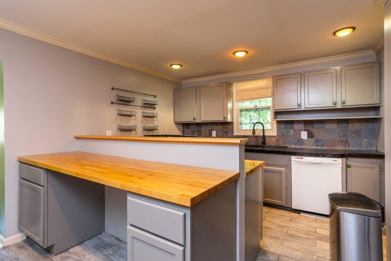 1418 5th St NE, Minneapolis, MN 55413