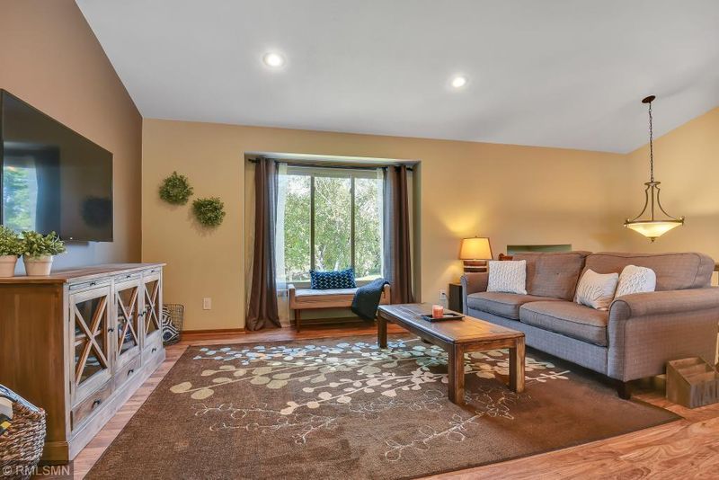 3485 Saint Charles Pl, Eagan, MN 55122