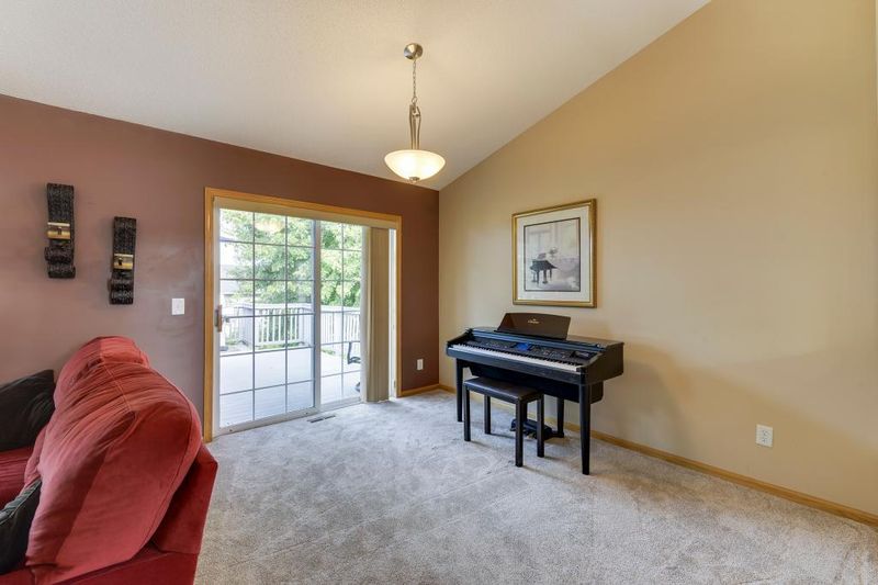 823 Lodge Dr, Jordan, MN 55352