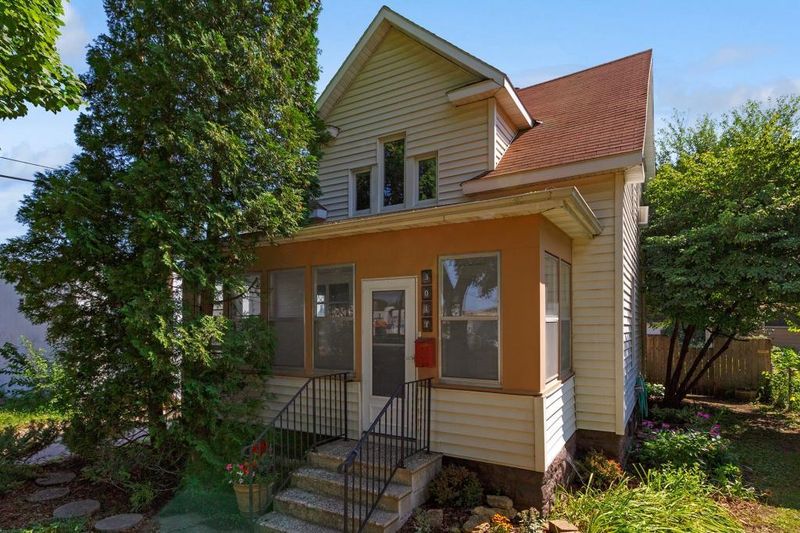 3011 37th Ave S, Minneapolis, MN 55406