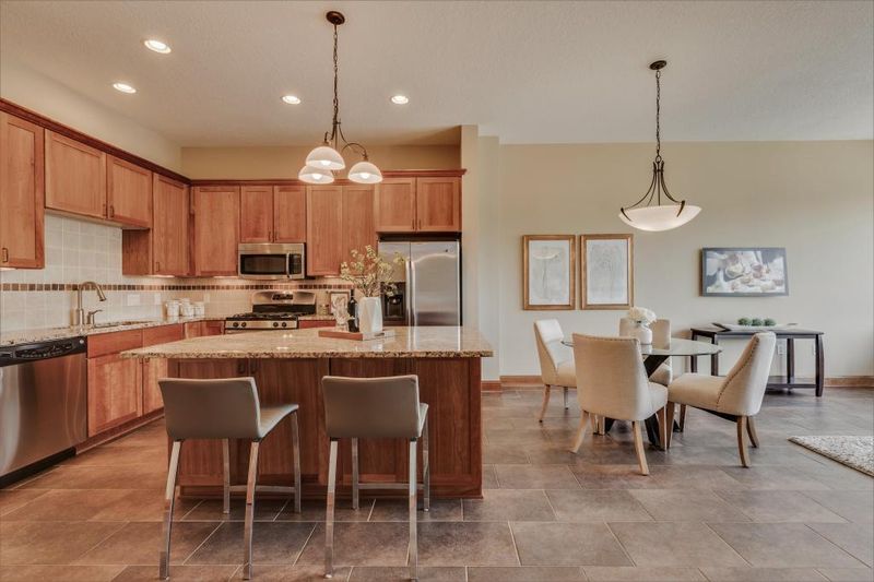 284 Spring St #411, Saint Paul, MN 55102