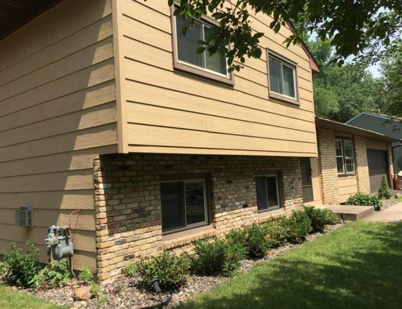7465 Drew Ave N, Brooklyn Park, MN 55443