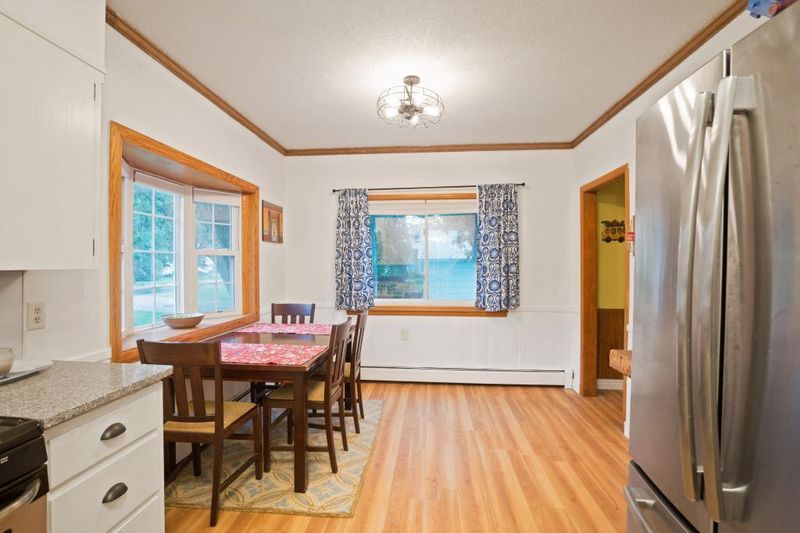 38696 Branch Ave, North Branch, MN 55056