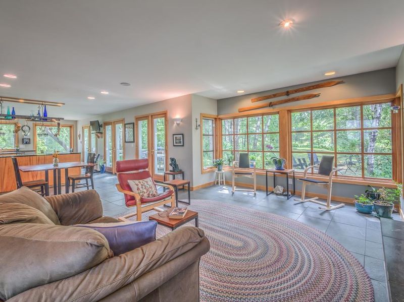 2143 Jackson Cir, Marine On Saint Croix, MN 55047