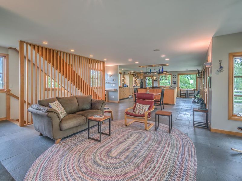 2143 Jackson Cir, Marine On Saint Croix, MN 55047