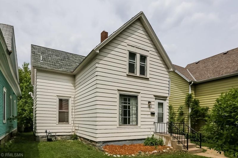 1011 Mclean Ave, Saint Paul, MN 55106