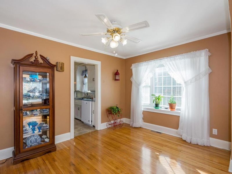 220 3rd St S, Delano, MN 55328