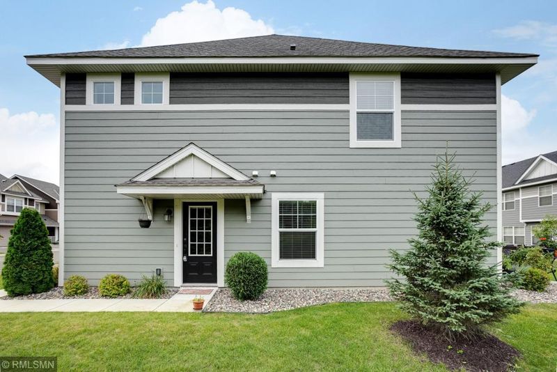 3261 Red Oak Trl, Hamel, MN 55340
