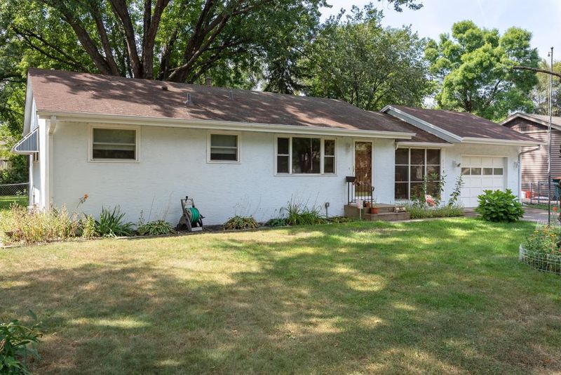 624 111th Ave NE, Blaine, MN 55434