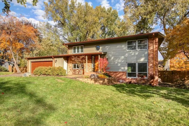 6000 Duluth Ln, Golden Valley, MN 55422