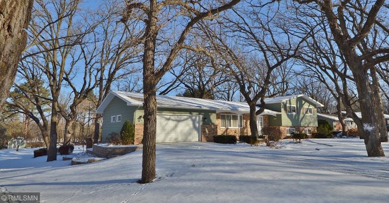1717 Woodland Rd, Saint Cloud, MN 56304