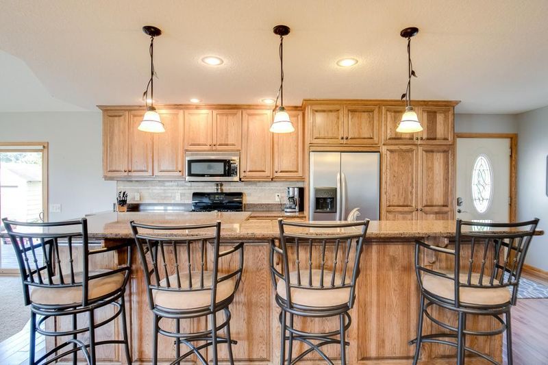 7842 159th Ln NW, Anoka, MN 55303