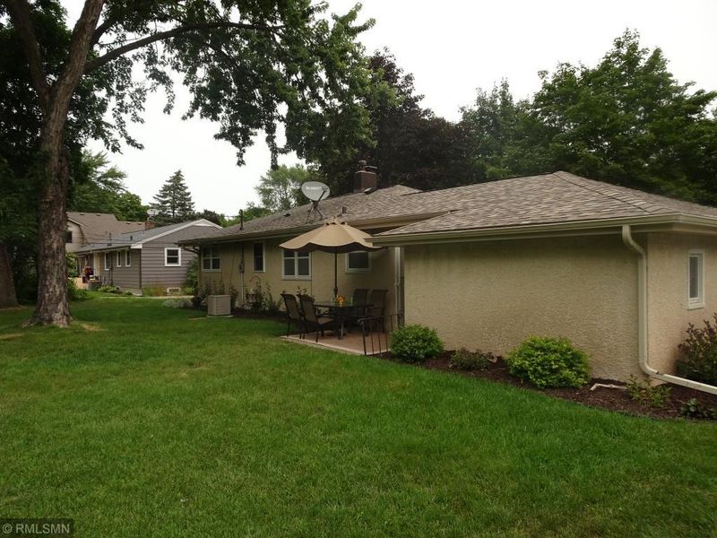 6810 Hickory St NE, Fridley, MN 55432