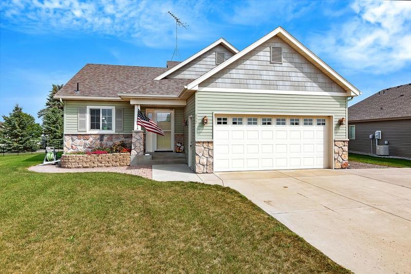 600 16th St S, Sartell, MN 56377