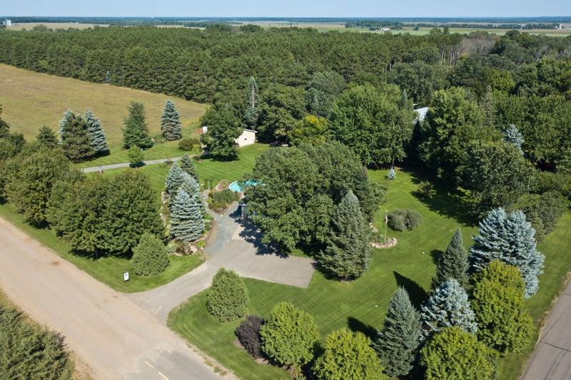 39721 Hemingway Ave NE, North Branch, MN 55056